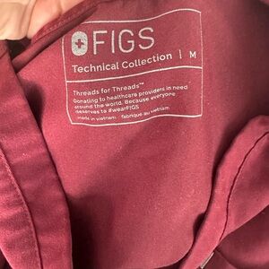 Women's Figs Catarina Top size medium